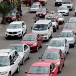 Alfaro ordenó suspender la aplicación de multas por portaplacas en autos