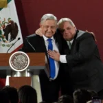 AMLO niega gasolinazos en el 2024; acusa a oposición de orquestar campaña de desinformación