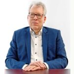 La Actriz Lili Reinhart Desvela sus Sentimientos más Profundos sobre la Familia y el Amor que Transcende los límites Sociales